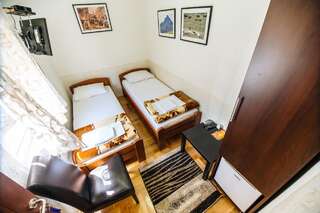 Гостевой дом Guest House Radonjic Подгорица Двухместный номер с 2 отдельными кроватями и общей ванной комнатой-2